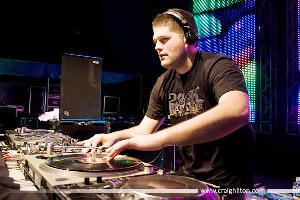 Dj - TC