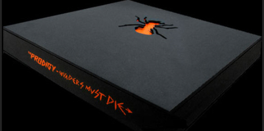 The Prodigy lança livro com fotos da turnê "Invaders Must Die", Edição limitada