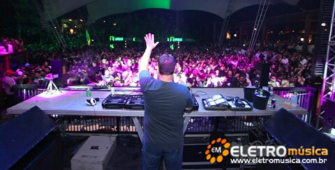 Semana da música eletrônica promete estremecer a Green Valley no feriado da Independência Semana da música eletrônica promete estremecer a Green Valley no feriado da Independência