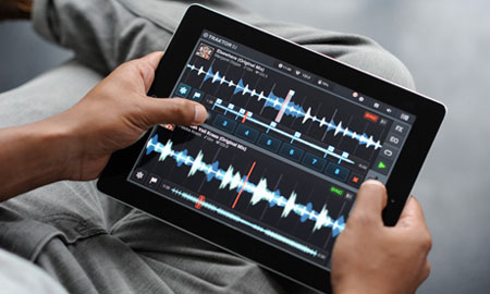 Agora Traktor pode ser usado no iPad Agora Traktor pode ser usado no iPad